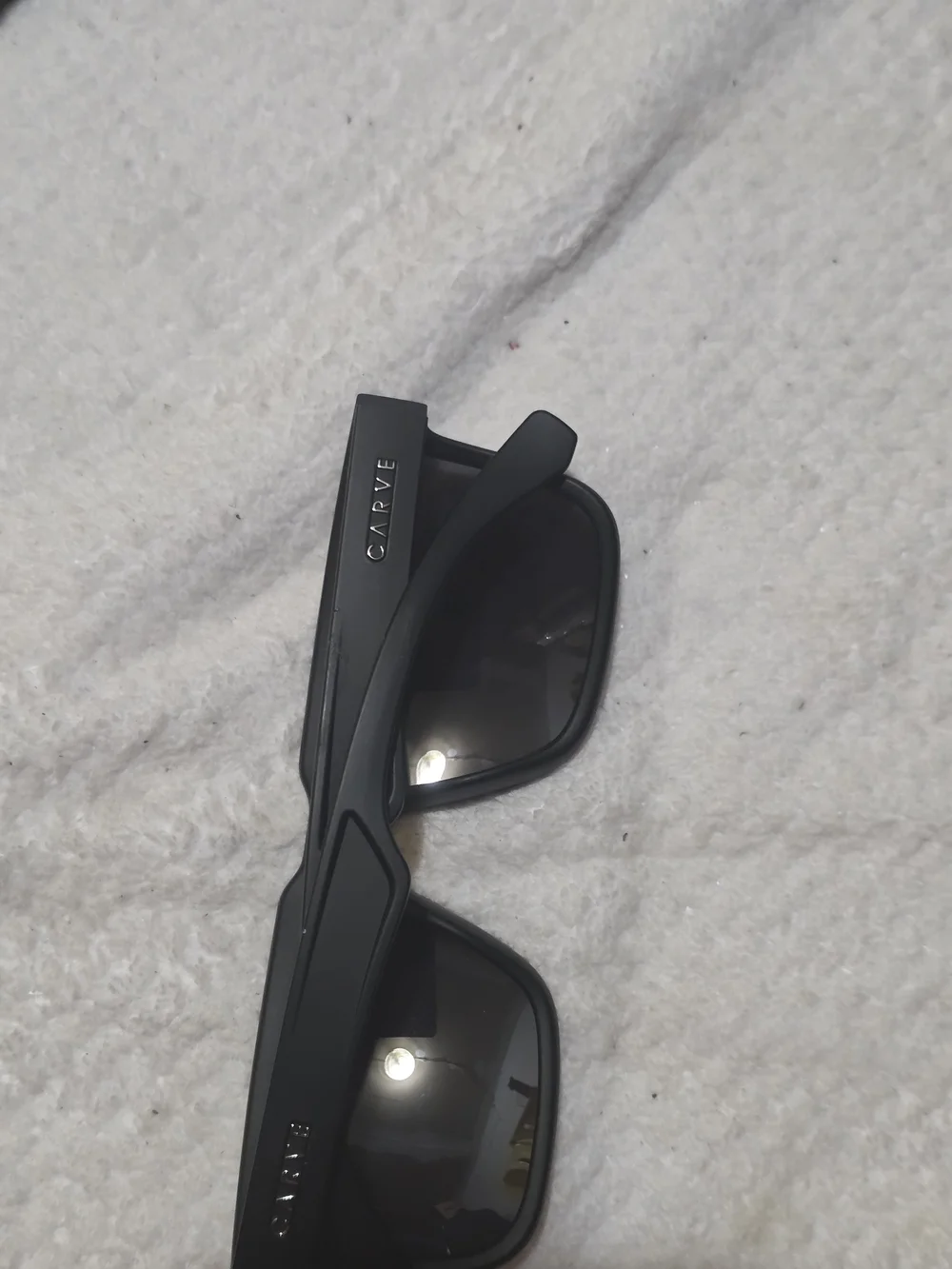 Carven carve men